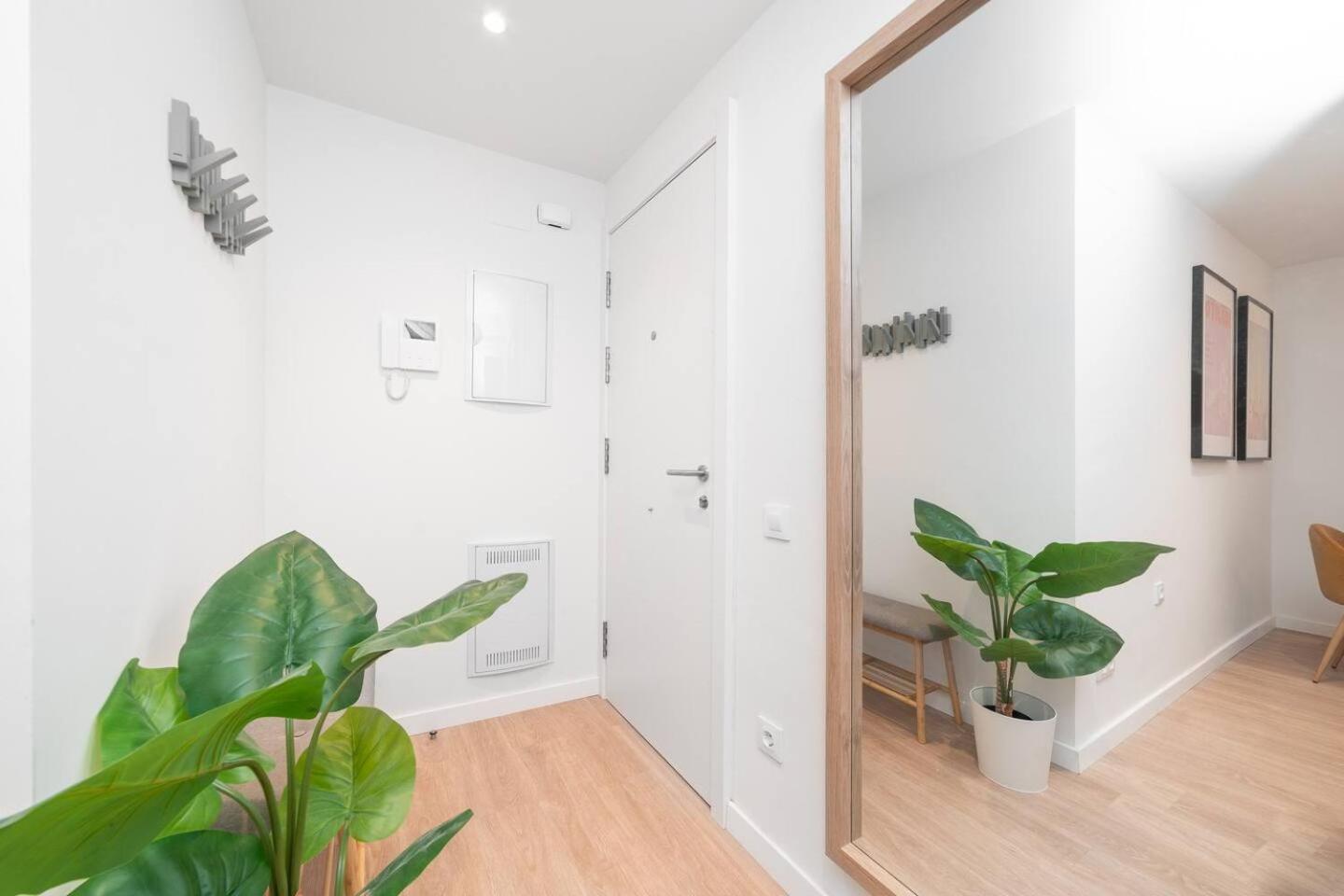 Soler Apartments サン・アドリア・デ・ベソス エクステリア 写真