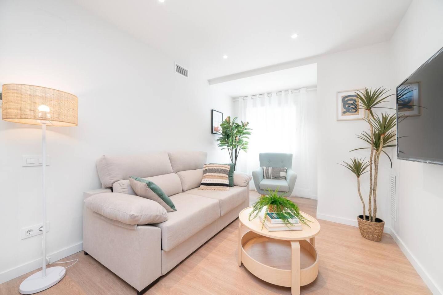 Soler Apartments サン・アドリア・デ・ベソス エクステリア 写真